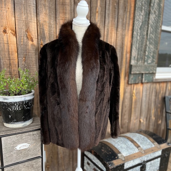 Custom Jackets & Blazers - Vintage Fur size Small.  No flaws.  Thick, Soft and supple.